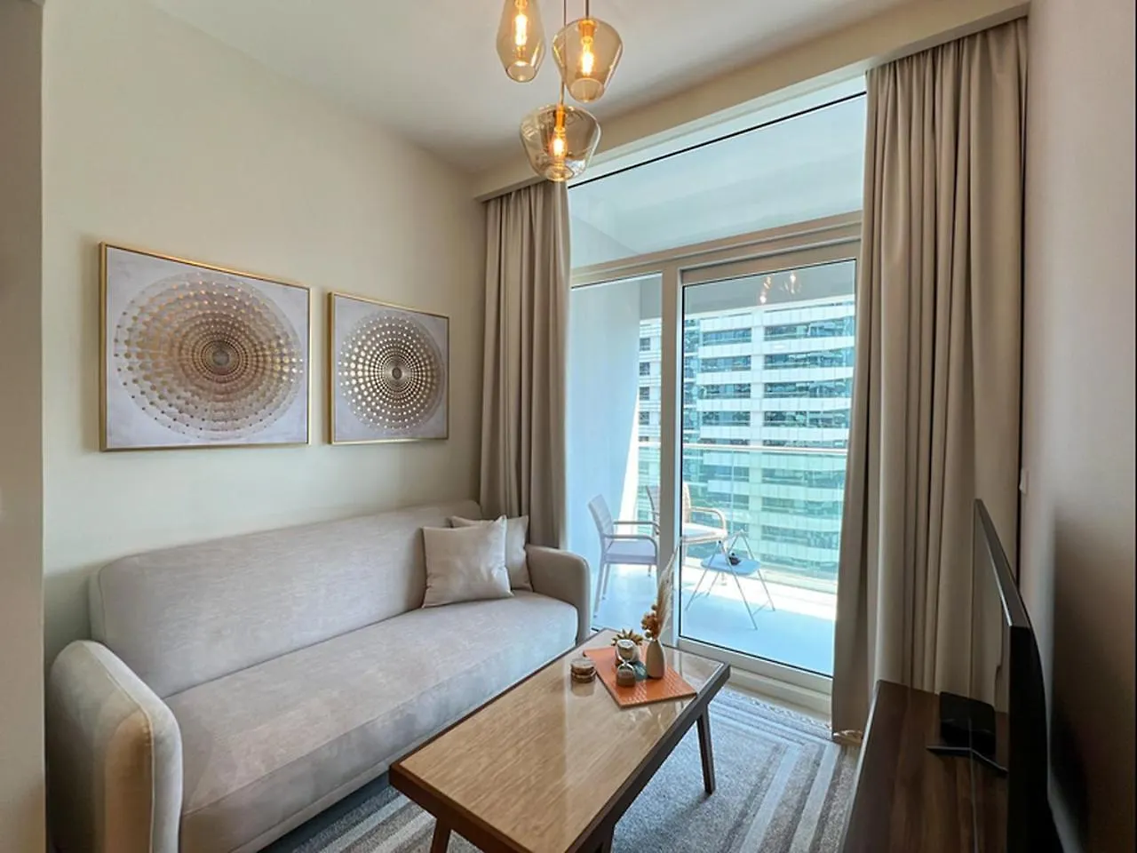 Keyrock Living - 1Br At Reva Residence With Lake View Dubai