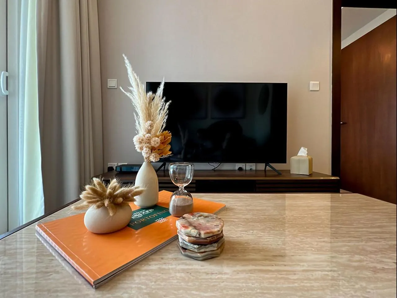 Keyrock Living - 1Br At Reva Residence With Lake View Dubai