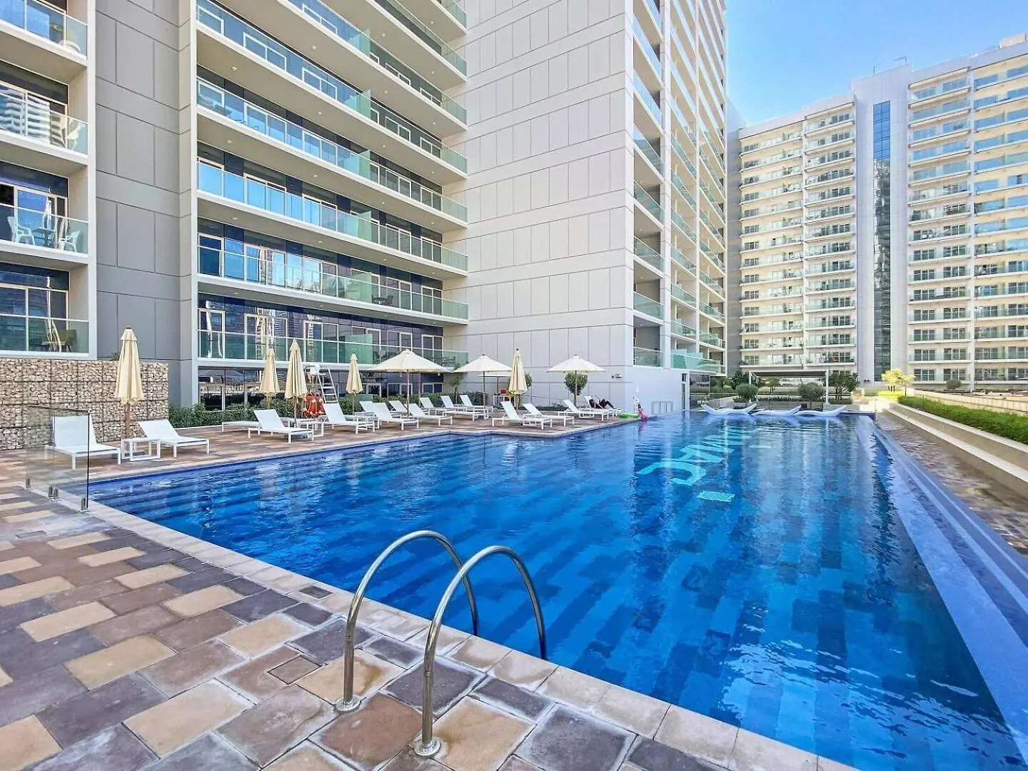 Apartment Keyrock Living - 1Br At Reva Residence With Lake View Dubai